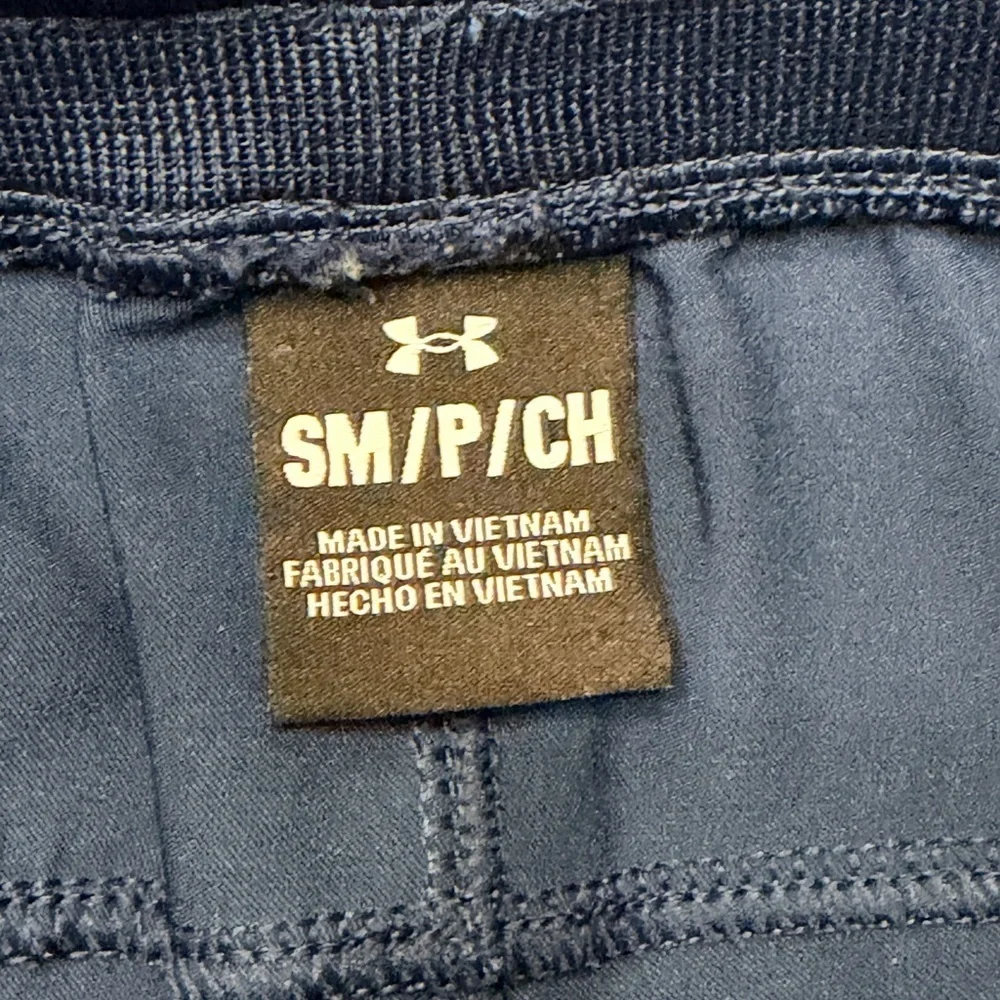 Under Armour Men's Navy Athletic Shorts Size Small